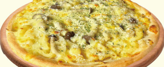 Gratin pizza with clams and mushrooms